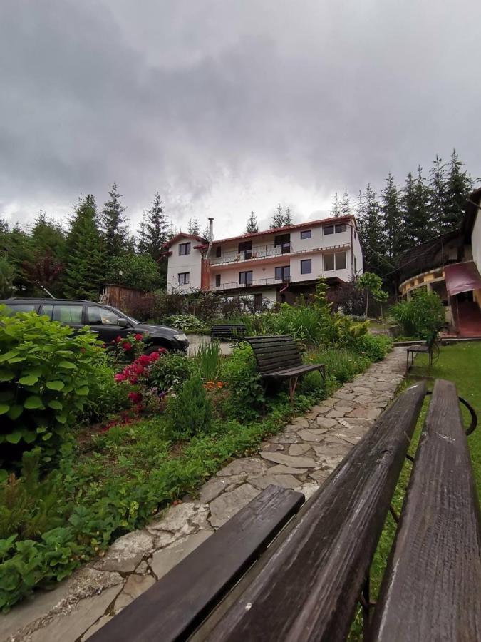 Pensiunea Lu' Movila Дурау Экстерьер фото