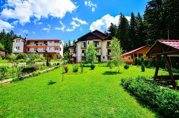 Pensiunea Lu' Movila Дурау Экстерьер фото